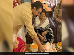 Aamir Khan Celebrates Mom's Birthday With Ex-Wife Kiran Rao, Daughter Ira And Others Aamir Khan Celebrates Mom's Birthday With Ex-Wife Kiran Rao, Daughter Ira And Others