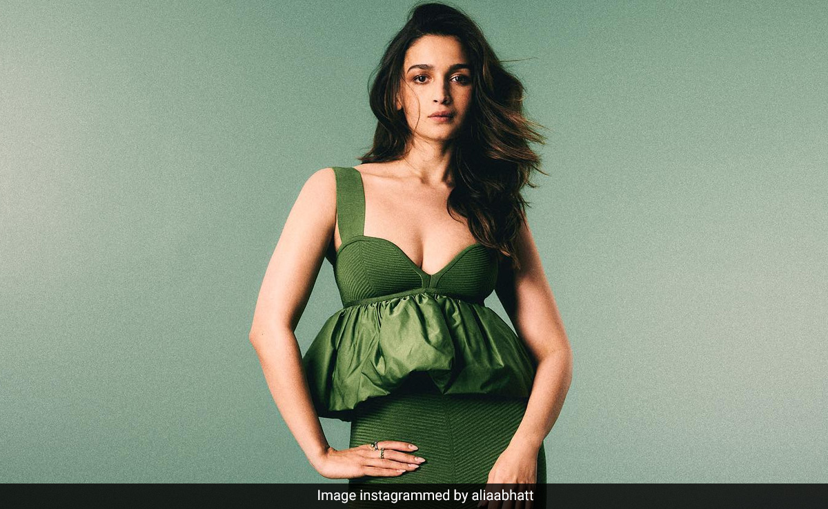 Alia Bhatt Is A Summer Dream In Green. See New Pics