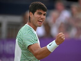 Alcaraz Powers Past Dimitrov Into Queen's Semi-Finals