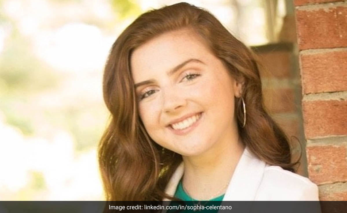 21-Year-Old Intern Commutes To Work By Plane To Save Rent In US