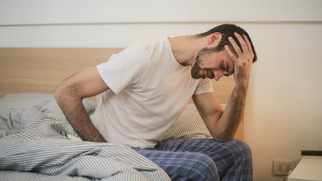 Skipping meals when you have a hangover can make symptoms worse