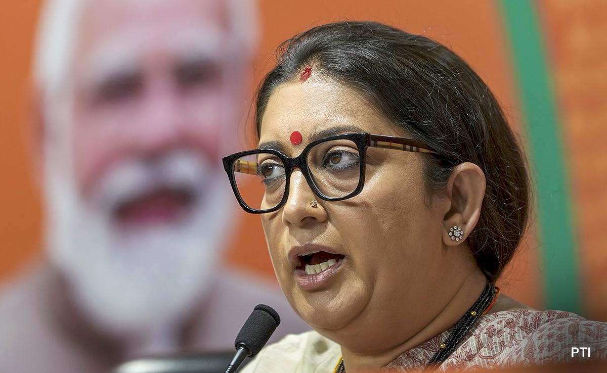 Congress Leader's "Rs 21,000 Cylinder" Swipe At Minister Smriti Irani