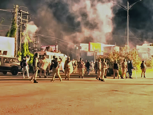 Manipur Violence: हिंसा का दौर जारी, ताजा बवाल में 2 लोगों की मौत, कई लोग घायल