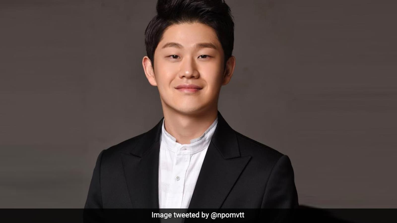 Korean Singer Choi Sung Bong Dies At 33