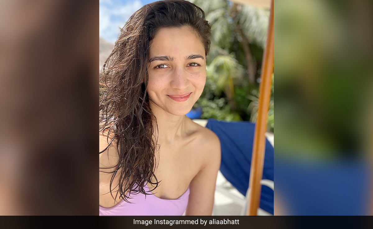 What Happens "2.3 Seconds After" Alia Bhatt Is Left Alone