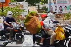 बलिया में हो रही मौत को लेकर एक्शन में यूपी सरकार, विपक्षी दल ने बोला हमला बलिया में हो रही मौत को लेकर एक्शन में यूपी सरकार, विपक्षी दल ने बोला हमला