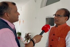 PM मोदी 10 महीने में 5वीं बार जा रहे मध्य प्रदेश, 'वंदेभारत' कई अन्य योजनाओं की देंगे सौगात PM मोदी 10 महीने में 5वीं बार जा रहे मध्य प्रदेश, 'वंदेभारत' कई अन्य योजनाओं की देंगे सौगात