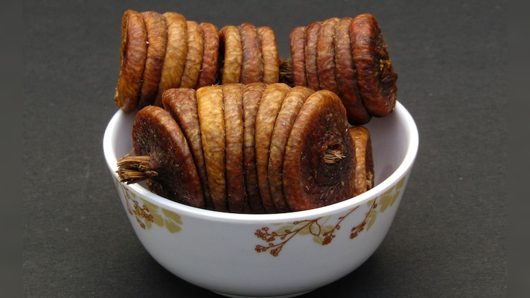 रात को भिगोकर सुबह खाली पेट खा लें भीगी हुई अंजीर, फिर देखें कमाल