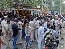 Removal Of Grille Near Temple Leads To Protests In Delhi Removal Of Grille Near Temple Leads To Protests In Delhi