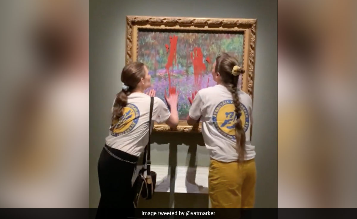 Video: Environment Activists Smear Paint On Monet Artwork In Stockholm
