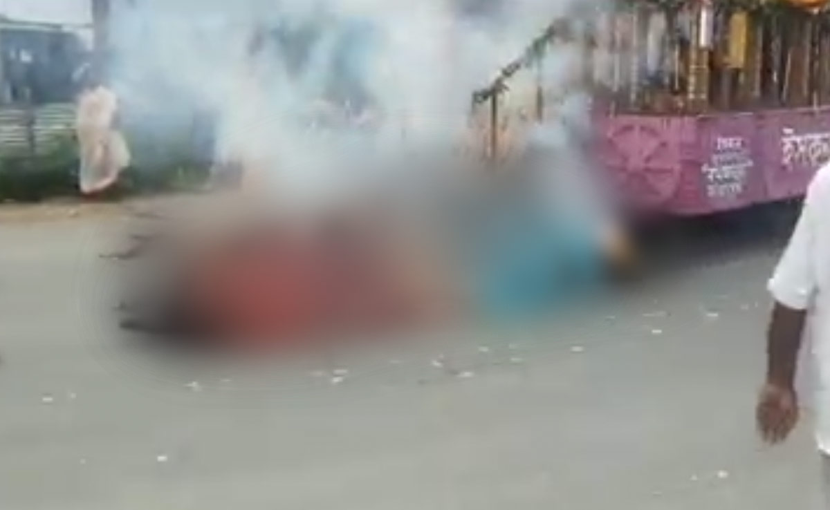 त्रिपुरा में बिजली के तार से रथ छूने पर बड़ा हादसा, करंट लगने से 6 की मौत, 16 घायल