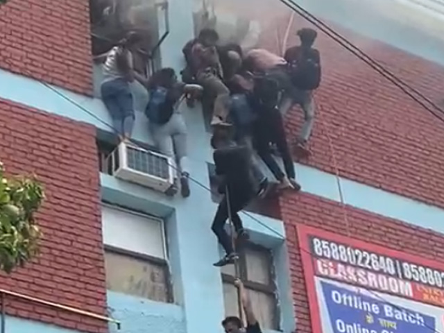 Video: Fire At Coaching Centre In Delhi, Students Rappel Down To Safety