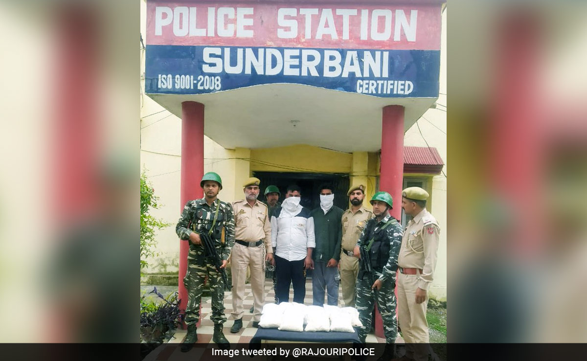 2 Drug Peddlers Held In J&K  With Narcotics Worth Over Rs 150 Crore