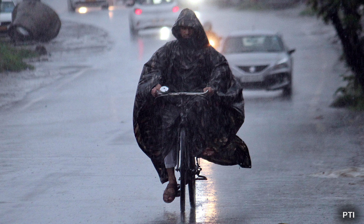 छह दशक बाद एक ही दिन दिल्ली और मुंबई में हुआ मानसून का आगमन