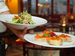 Ultimate Guide To Hosting: 7 Common Errors To Avoid While Serving Food To Guests