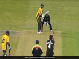 6 - 6 -  6 - 6 , शाहीन अफरीदी ने की 'कोहली' के टीम के गेंदबाज की जोरदार कुटाई, एक ओवर में 4 छक्के, Video 6 - 6 -  6 - 6 , शाहीन अफरीदी ने की 'कोहली' के टीम के गेंदबाज की जोरदार कुटाई, एक ओवर में 4 छक्के, Video