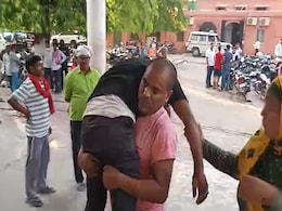 यूपी में भीषण गर्मी का कहर, बलिया जिला अस्पताल में 72 घंटे में 54 लोगों की मौत; 400 मरीज भर्ती यूपी में भीषण गर्मी का कहर, बलिया जिला अस्पताल में 72 घंटे में 54 लोगों की मौत; 400 मरीज भर्ती