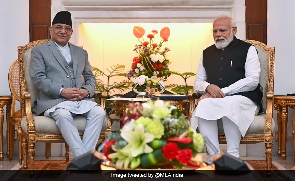 PM Modi, Nepalese Counterpart Pushpakamal Dahal Hold Bilateral Talks