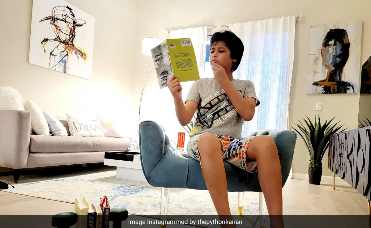 Elon Musk's SpaceX Hired A New Engineer. He Is 14 Years Old