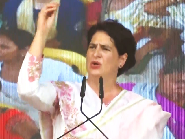 "क्या आप भूल गए...": राहुल गांधी के पोस्टर पर प्रियंका गांधी ने की बीजेपी की आलोचना