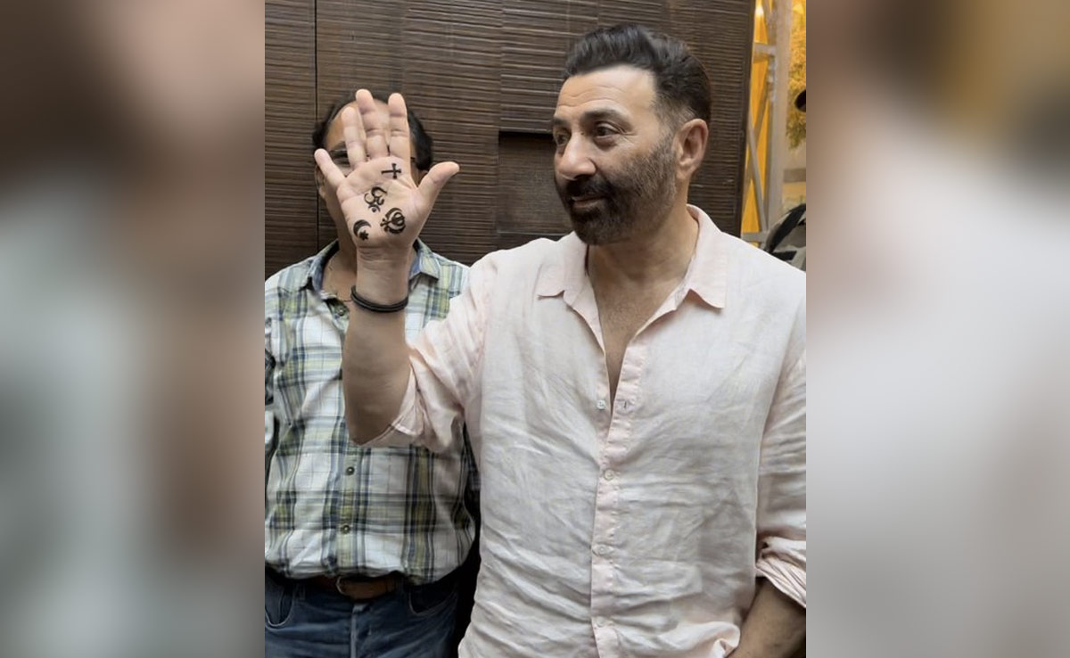 Sunny Deol Shows Off Mehendi Design On His Hand At Son Karan's Pre-Wedding Ceremony