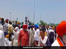 Haryana Farmers Block Highway Over Refusal To Buy Sunflower Seeds At MSP Haryana Farmers Block Highway Over Refusal To Buy Sunflower Seeds At MSP