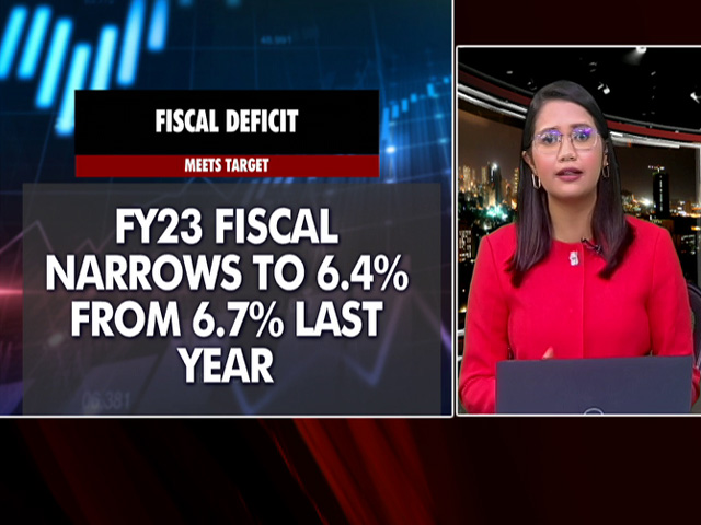 India's GDP Growth Beats Estimates, Fiscal Deficit Narrows