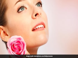 घर के आसपास मिलने वाले फूलों से भी निखर सकती है त्वचा, यहां जानिए Flower Face Pack बनाने का तरीका घर के आसपास मिलने वाले फूलों से भी निखर सकती है त्वचा, यहां जानिए Flower Face Pack बनाने का तरीका