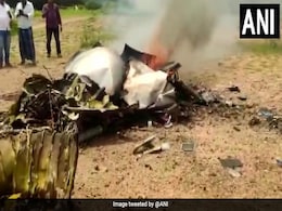 IAF का प्रशिक्षण विमान कर्नाटक के चामराजनगर में क्रैश, पायलट सुरक्षित निकले IAF का प्रशिक्षण विमान कर्नाटक के चामराजनगर में क्रैश, पायलट सुरक्षित निकले