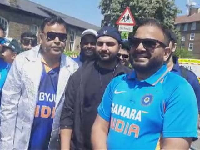 Indian Fans Reacts As Australia Get Out For 469 In