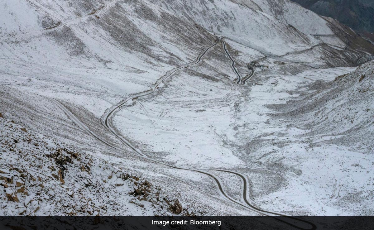 Snowless In Himalayas: El Nino Effect Leads To Dry Winter, Worries Over Ripple Effect