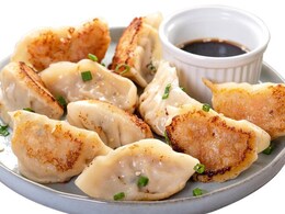 Craving Momos? Enjoy Tasty Veg Pan-Fried Momos And Win Rewards With NDTV Big Bonus App