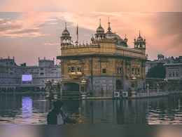 गोल्डन टेंपल पर किसने लगाया था इतना सोना? ऐसे रखी गई थी नींव- जानें इतिहास