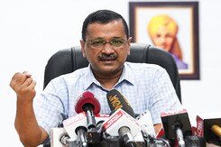 विपक्ष को केजरीवाल का अल्टीमेटम, कहा - केंद्र के अध्यादेश पर अपना रुख साफ करे कांग्रेस विपक्ष को केजरीवाल का अल्टीमेटम, कहा - केंद्र के अध्यादेश पर अपना रुख साफ करे कांग्रेस