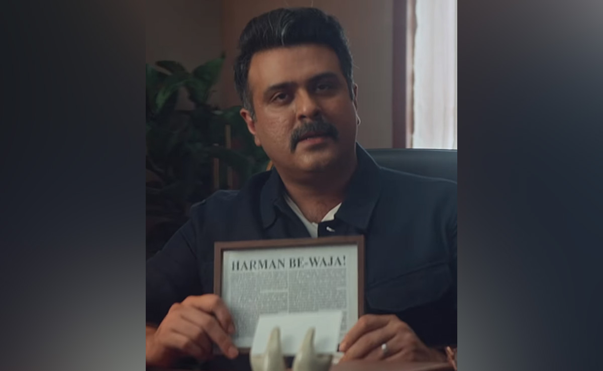 Harman Baweja Is Out To Silence All  "Critic Roshans". Watch ROFL Video