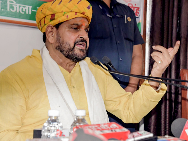 दिल्ली पुलिस ने पहलवानों से मांगे सबूत,  बृजभूषण ने बताया कहां से लड़ेंगे अगला चुनाव