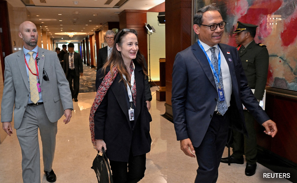 World's Spy Chiefs Meet In Secret Conclave In Singapore: Report