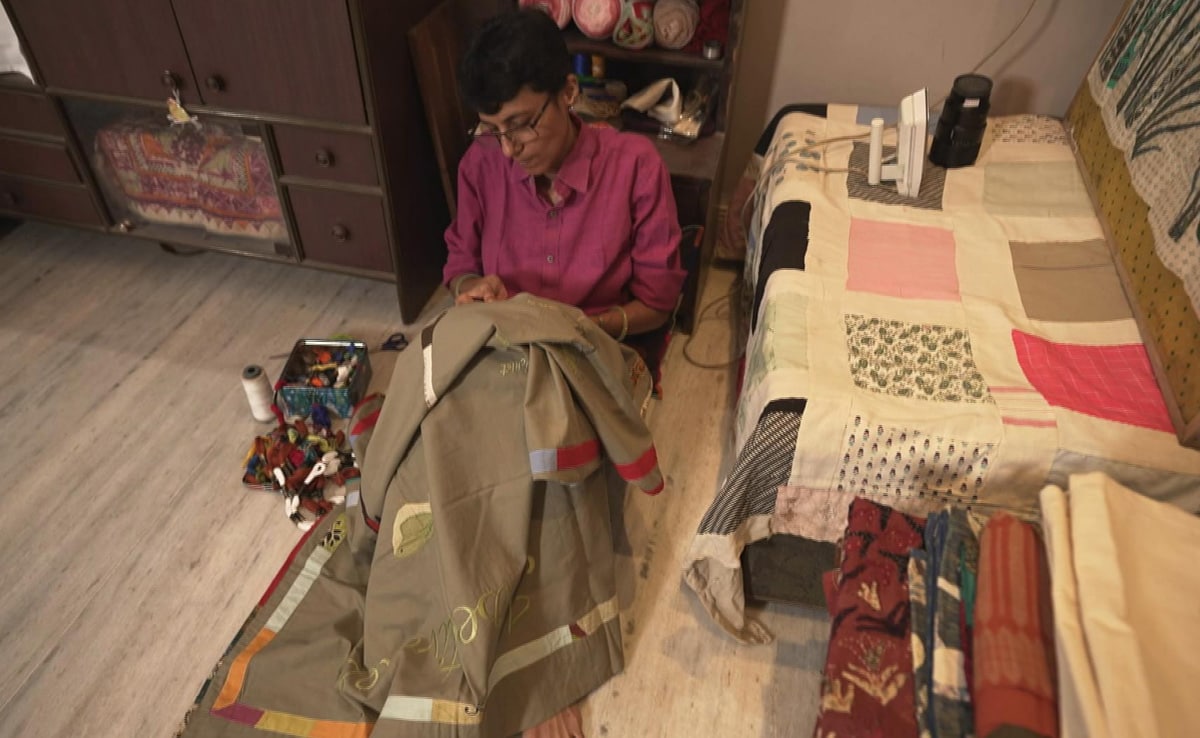 Meet Medha Bhatt, Advocating For Environment Through The Art Of 'Applique' Meet Medha Bhatt, Advocating For Environment Through The Art Of 'Applique'