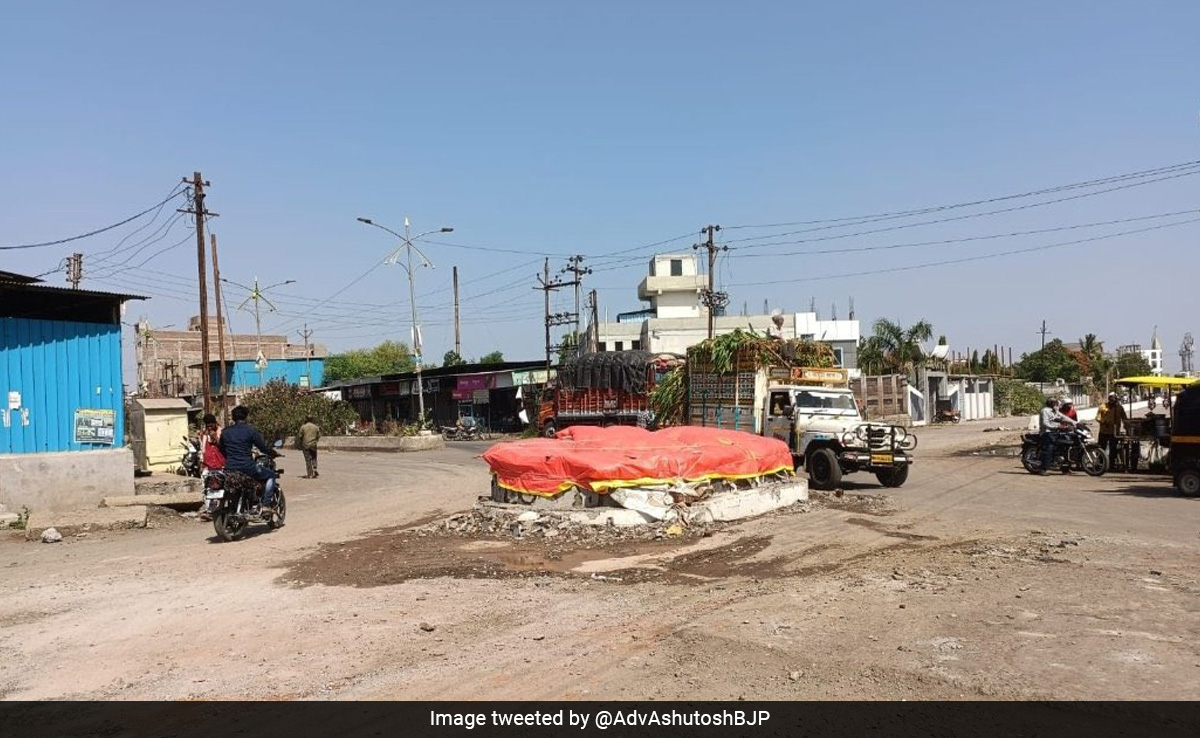 "Illegal Monument" of Tipu Sultan Removed From Maharashtra's Dhule