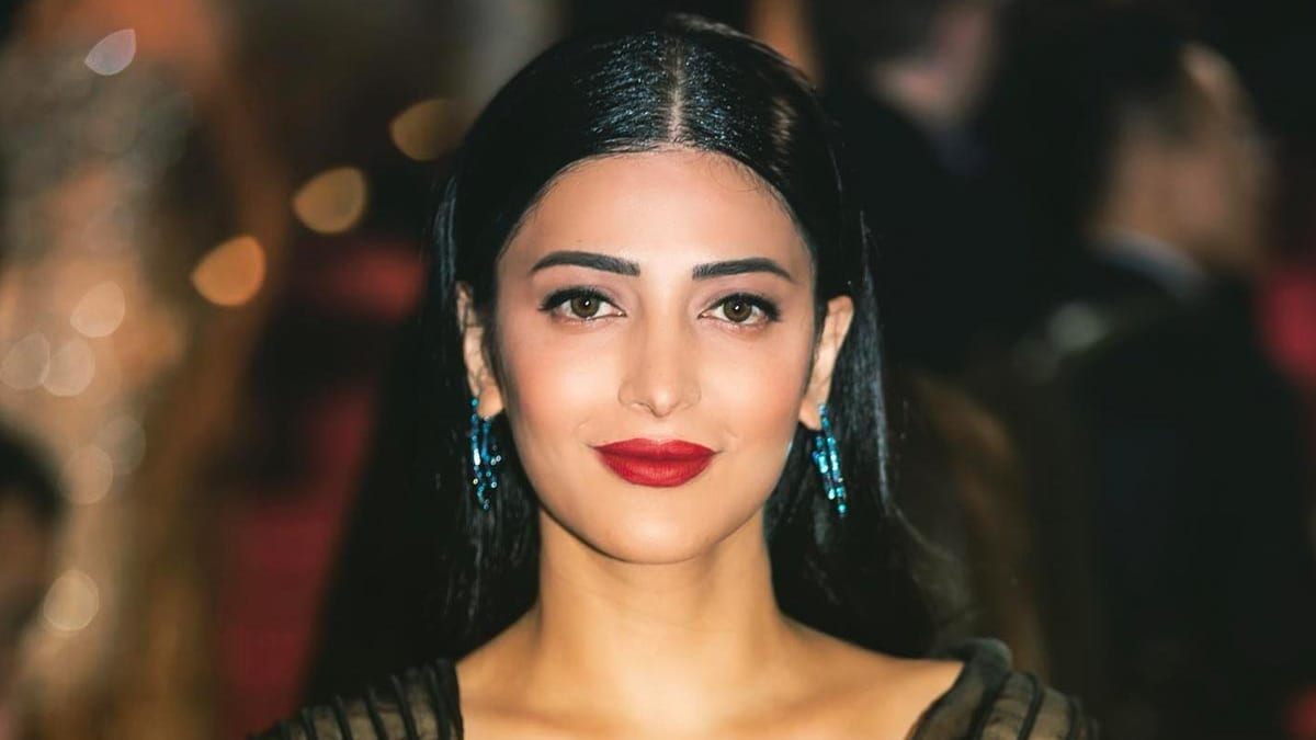 Shruti Hasaans Love For Desi Indian Snacks Shines Through In Instagram