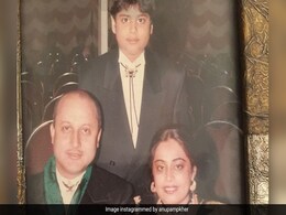 When Anupam Kher Saw Kirron Kher For The First Time: "You Are Still The Same" When Anupam Kher Saw Kirron Kher For The First Time: "You Are Still The Same"