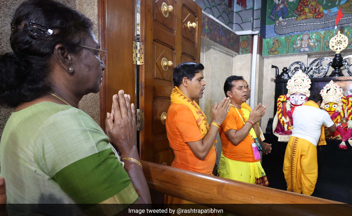 President Droupadi Murmu Visits Jagannath Temple As Rath Yatra Begins, Shares Pic