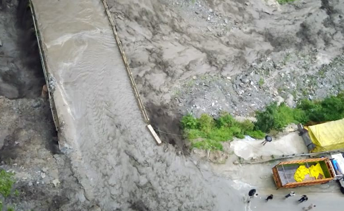 Flash Flood In Himachal Pradesh Leaves Over 200 Tourists, Locals Stranded