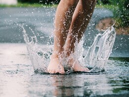 Reasons Why First Rain Is Harmful: क्यों गर्मी की पहली बारिश में नहीं भीगना चाहिए, क्या है इसकी वजह... Reasons Why First Rain Is Harmful: क्यों गर्मी की पहली बारिश में नहीं भीगना चाहिए, क्या है इसकी वजह...