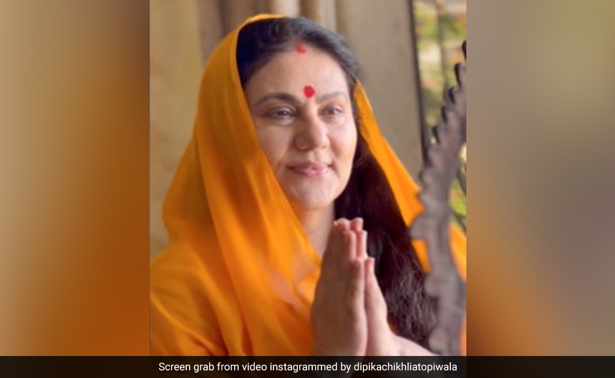 मां सीता के लुक में दिखीं दीपिका चिखलिया, फैन्स बोले - आदिपुरुष पर भारी है आपकी एक रील