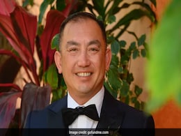US Man Drowns On Honeymoon, Thieves Steal Couple's Belongings From Beach US Man Drowns On Honeymoon, Thieves Steal Couple's Belongings From Beach