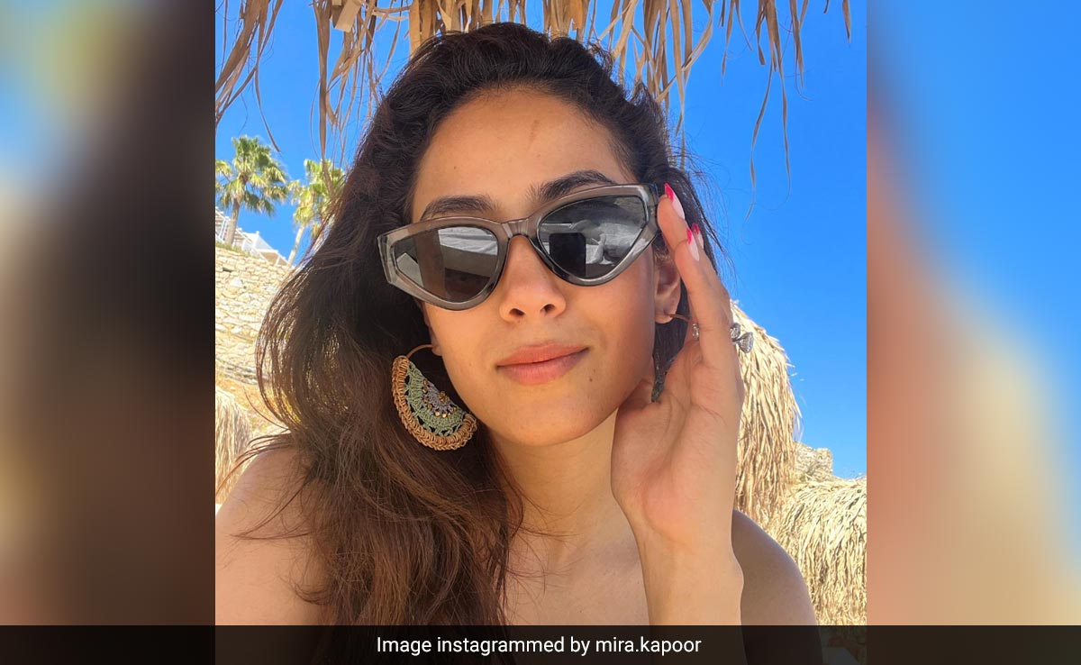 New Pic From Mira Rajput's Greece Holiday - Sun-Kissed And Picture-Perfect