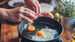 Cooking Eggs? Avoid These 5 Common Mistakes For Perfect Results