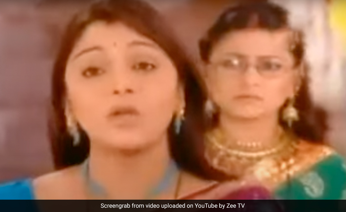 17 साल में इतना बदला 'घर की लक्ष्मी बेटियां' की सरस्वती का लुक, पहले और अब की तस्वीर देख हो जाएंगे हैरान