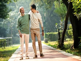 Father's Day 2023: पापा के साथ रिश्ते में आ गई हैं दूरियां, तो इन टिप्स से रिलेशनशिप हो जाएगा मजबूत Father's Day 2023: पापा के साथ रिश्ते में आ गई हैं दूरियां, तो इन टिप्स से रिलेशनशिप हो जाएगा मजबूत